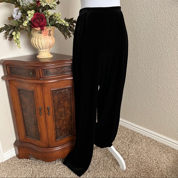 Vintage Luly K Velvet Pantsuit - Picture 4 of 14